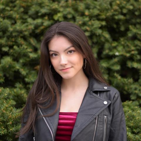 Isabella Racioppi headshot photo